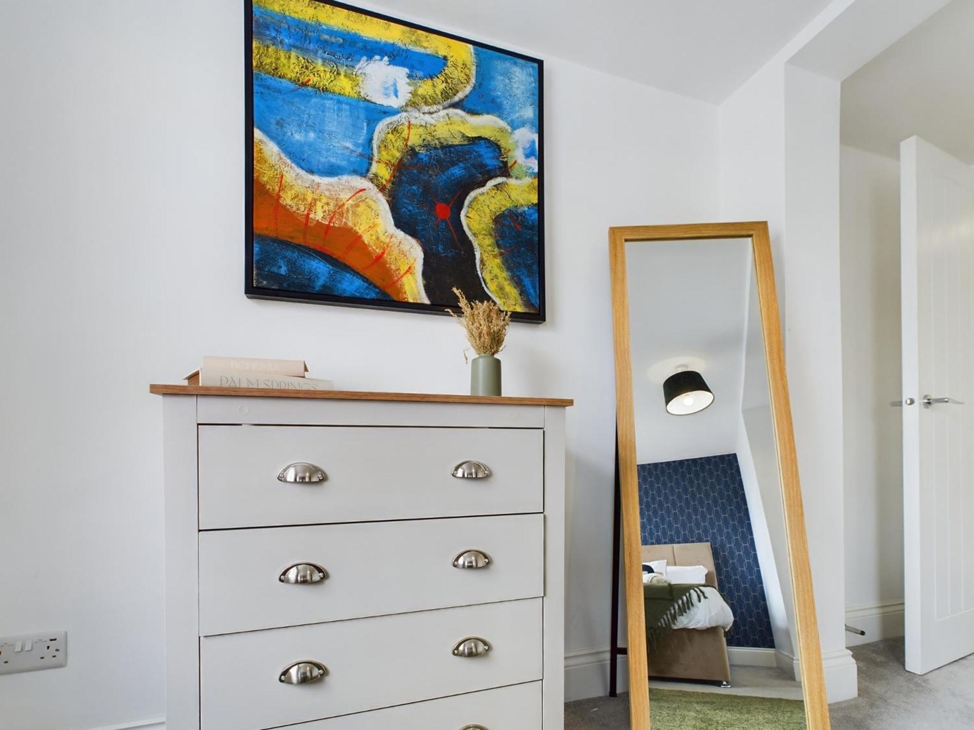 Peaceful Seafront Stylish 2 Bed, Sleeps 6 Apartment *